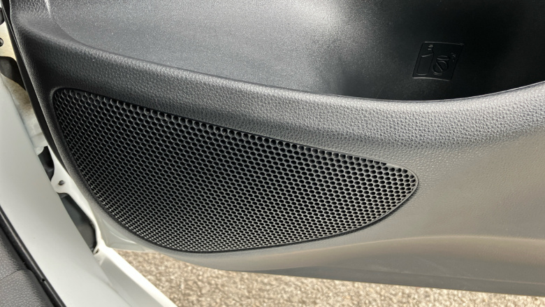 Toyota Yaris 1.5 Hybrid Icon 5dr CVT Hybrid Hatchback